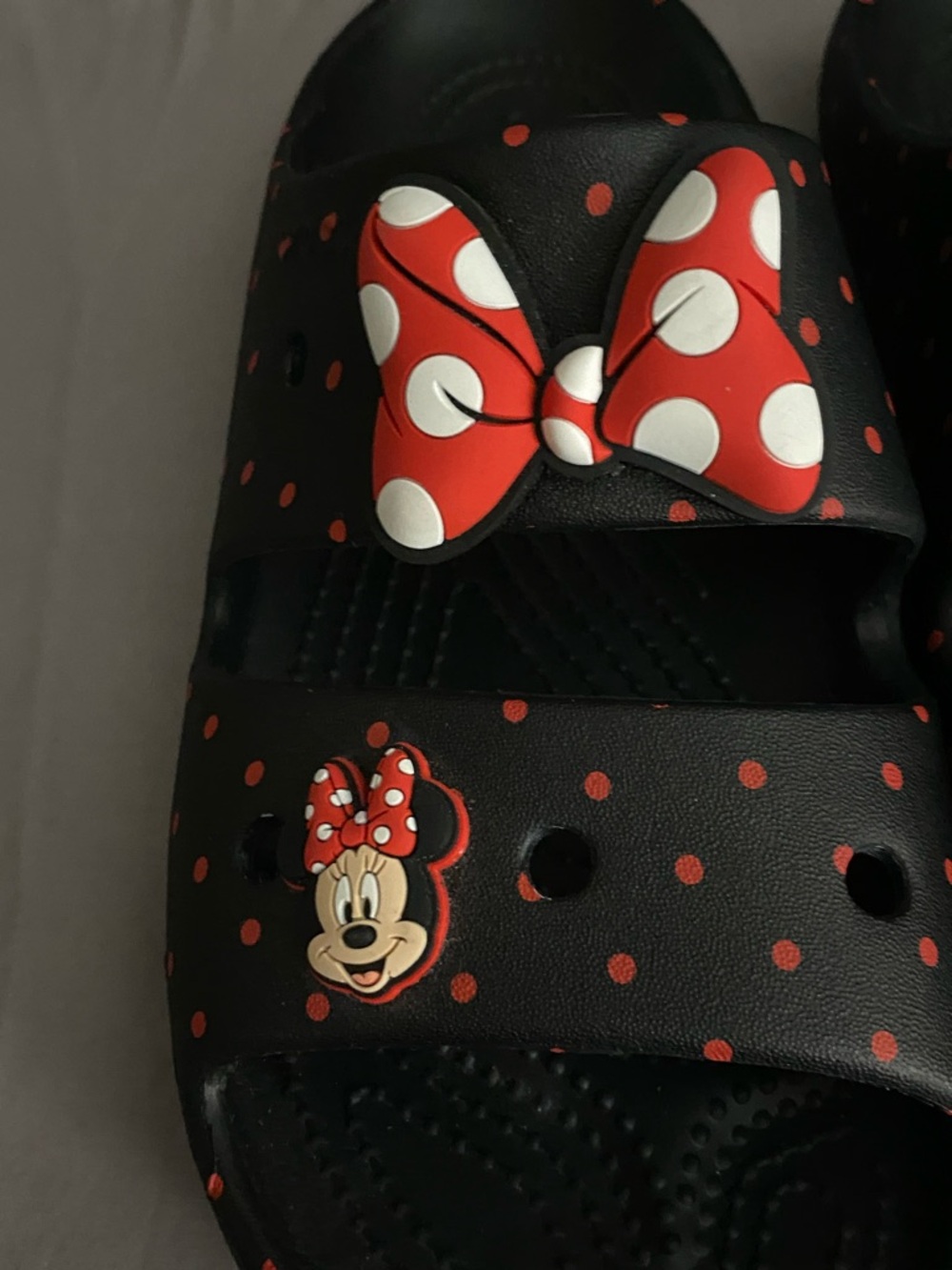 NWOT CROCS DISNEY-SLIDES SIZE 9 Minnie Mouse Black Red & White Polka Dot Bow - Picture 4 of 12